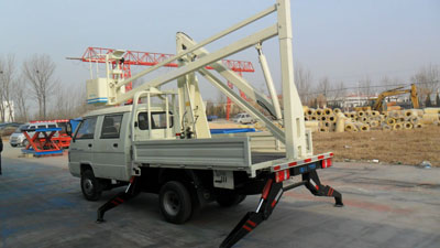 液壓升降機-車載折臂式 液壓升降機-車載折臂式