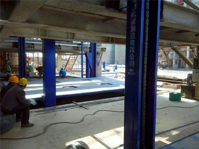 液壓升降平臺(tái)-汽車(chē)舉升機(jī) 液壓升降平臺(tái)-汽車(chē)舉升機(jī)