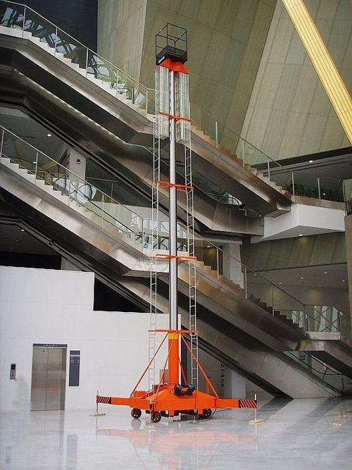 套缸式液壓升降平臺(tái) 套缸式液壓升降平臺(tái)