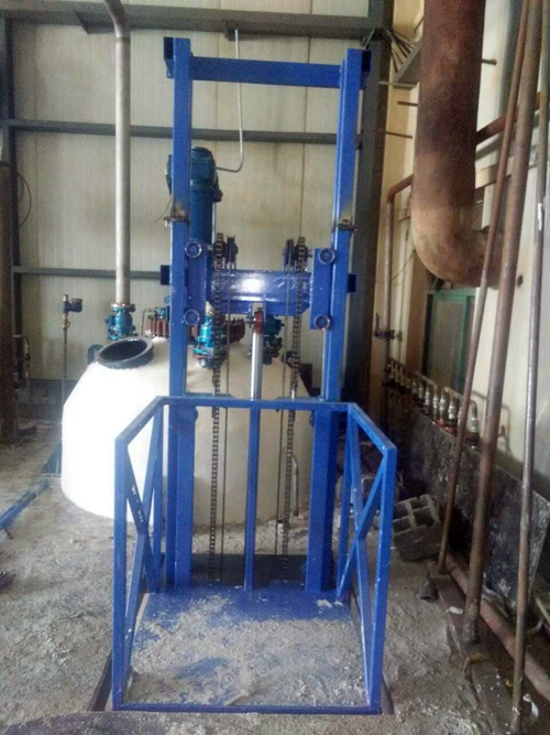 導(dǎo)軌式液壓升降貨梯 導(dǎo)軌式液壓升降貨梯