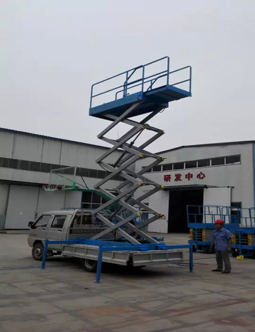車載式液壓升降機(jī) 車載式液壓升降機(jī)