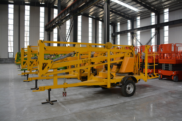 牽引折臂式液壓升降貨梯成品倉庫 牽引折臂式液壓升降貨梯成品倉庫