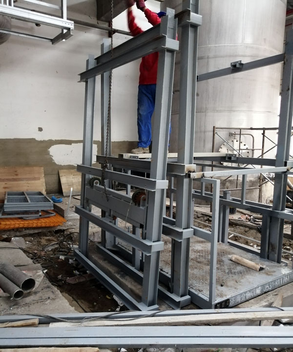 液壓升降機安裝中 液壓升降機安裝中